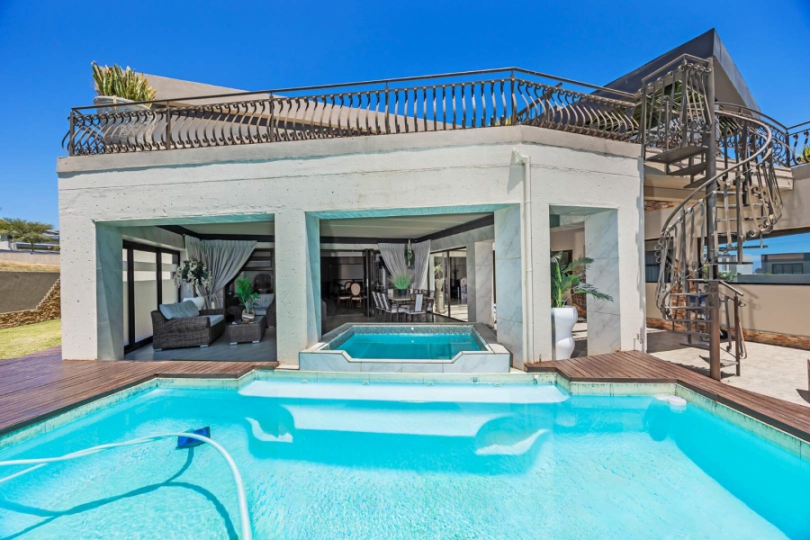 8 Bedroom Property for Sale in Baronetcy Estate Western Cape